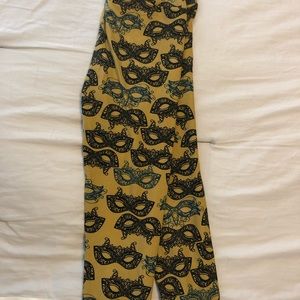 LuLaRoe OS leggings